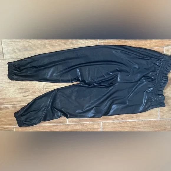 Gianni Bini Annabeth Jogger Pants - Picture 4 of 7